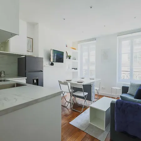 Апартаменты Charming Apartment-1br-3p-ternes