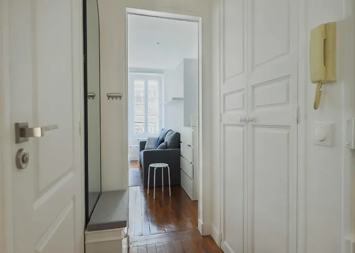 Charming Apartment-1br-3p-ternes Appartement *